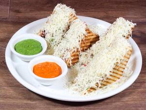 Cheesy & Corn Grilled Sandwich [2 Pieces]