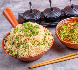 Veg Fried Rice With Manchurian Gravy