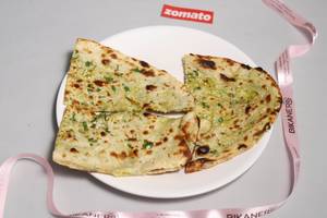 Veg Stuffed Naan