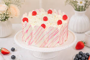 Cake White Forest 1 Kg