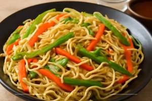 Veg Hakka Noodles