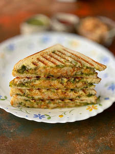Bombay Masala Veg Grilled Sandwich