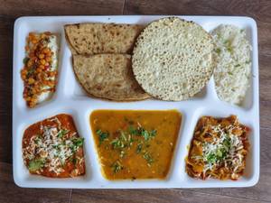 DELUXE THALI    