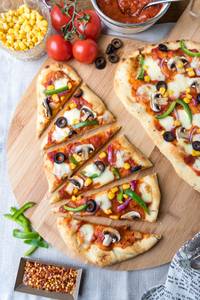 Delicious Naan Pizza