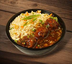 VEG FRIED RICE (HALF) WITH VEG MANCHURIAN (HALF)