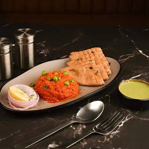 Soya Keema With Brown Kulcha