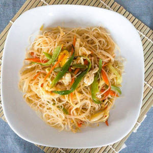 Aamir Special Veg Noodles