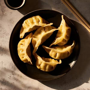 Veg Steamed Dumplings Momos [6 Pieces]