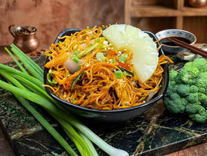 Veg Singapuri Noodles