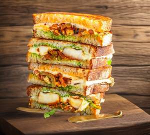 Veg Cheese Makhani Sandwich