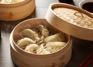 Veg Darjeeling Steamed Momos [6 Pieces]