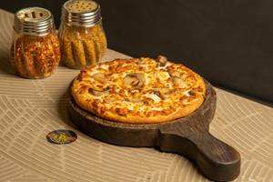 Cheesy Masroom Pizza
