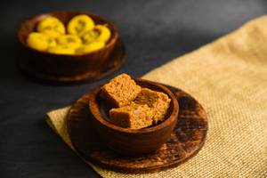 Gur Kalakand [6 Pieces]