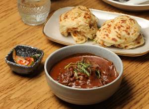 Jackfruit Rendang Curry With Roti Canai