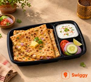 Paneer Pyaz Paratha With Dahi