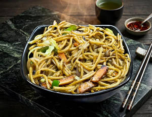 Veg Chowmein (Steet Style)