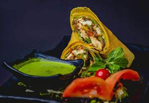 Besan Chilla {2 Pcs} With Mint Dip
