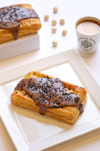 CHOCOLATE HAZELNUT HAND PIE