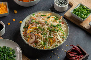 Veg Hakka Noodles