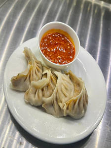 Chicken Tikka Momos (4pce)