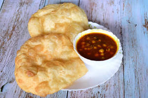 Chole bhature[2pcs]