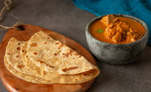 Chapati (2 Pcs) With Chicken Gravy