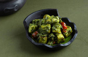 Stir-fried Tofu In Wild Coriander