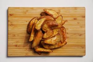 Peri Peri Potato Wedges