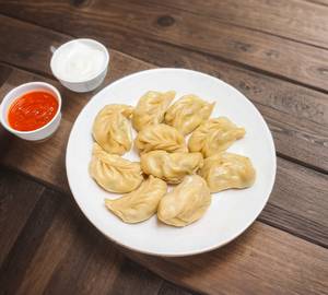 Veg Steamed Butter Momos 8-Pcs