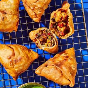 Paneer Samosa (3 Pieces)