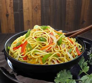 Hakka Noodles [Veg]