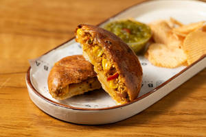 Italian Heritage Pizza Stuffed Burger (baked) (jain-friendly)