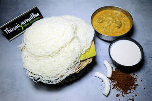 Idiyapam With Chicken Thokku