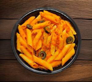 Pink sauce pasta