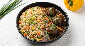 Veg Fried Rice With Veg Manchurian