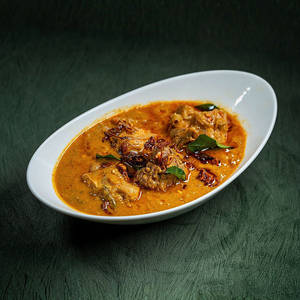 Chicken Varutharachathu
