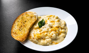 Baked Mac N Cheese
