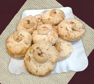 Coconut kaju cookies