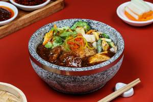 Assorted Vegetables In Hong Kong Chilli Oyster Sauce Soul Bowl [Noodles]