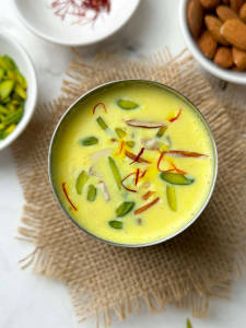 Kesar Pista Badam Milk (1 Bottle)