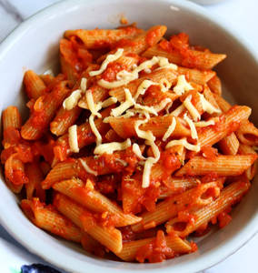 Schezwan Pasta (Penne)