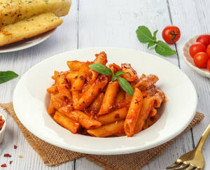 Red Pasta (Penne)