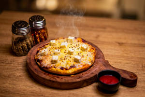 Paneer Pizza (round, 8")