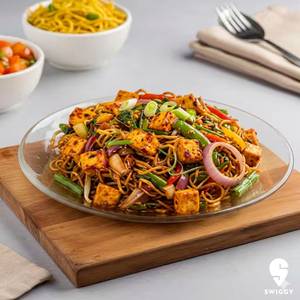 Butter Paneer Chowmein
