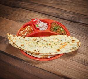 Butter Paneer + Chola + 2 Amritsari Kulcha