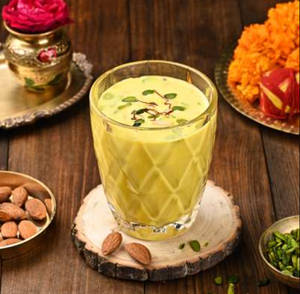 Kesar Pista Smoothie