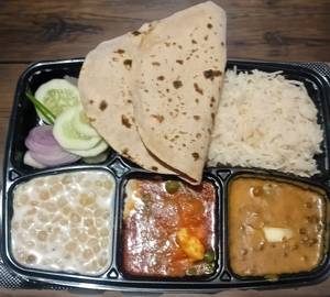 Dal makhani+matar paneer++5 Batter Taba roti+salad+pickle