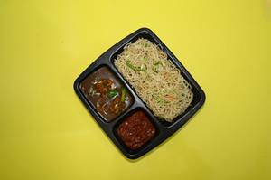Veg Noodles With Chilli Chicken