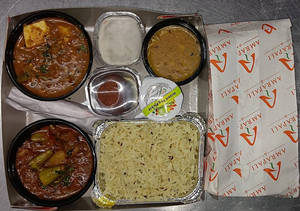 Vegetable Deluxe Thali