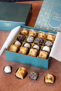 Assorted Baklawa Box (pack Of 16)